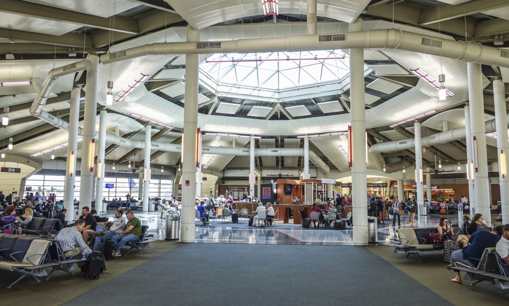 MSY Airport Louis Armstrong New Orleans International 